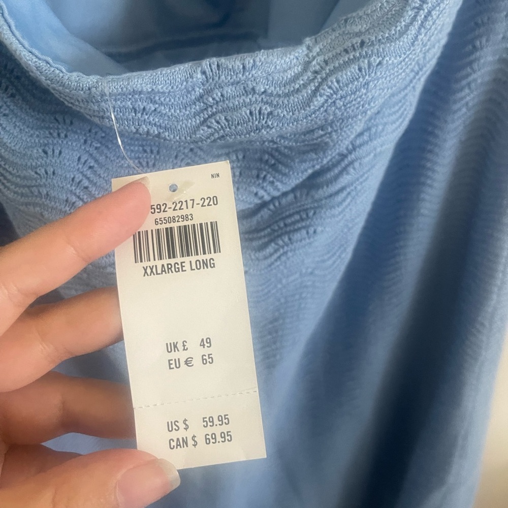 ๐ Halter Hollister Dress - Picture 2 of 3